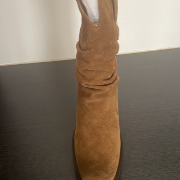 Selling brand new Steve Madden - Picture 2 of 7